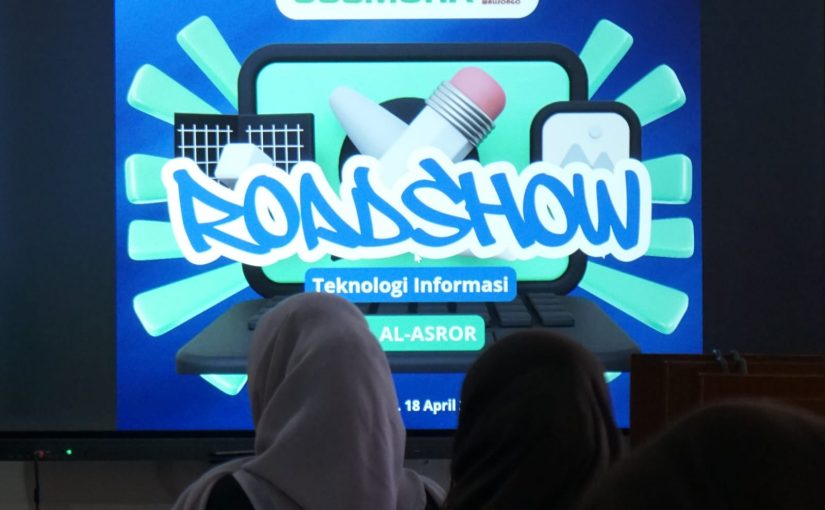 Kegiatan Edukasi Desain Canva dalam Roadshow TI CSSMoRA di MA Al Asror Gunungpati