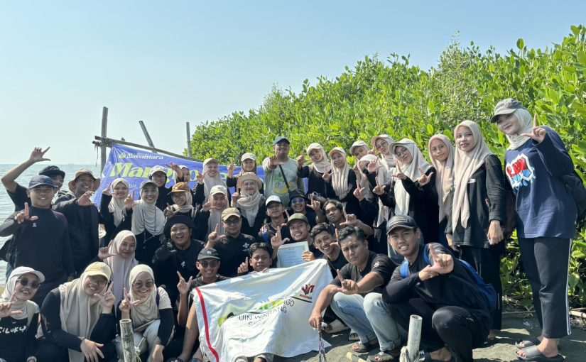KEGIATAN PENANAMAN BIBIT MANGROVE CSSMoRA UIN WALISONGO SEMARANG