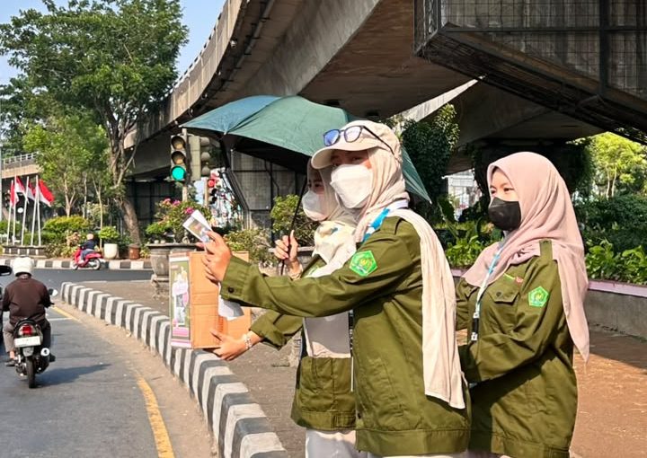 Kembali Turun ke Jalan, CSSMoRA UIN Walisongo Galang Dana untuk Korban Gempa NTT dan Restorasi Hutan